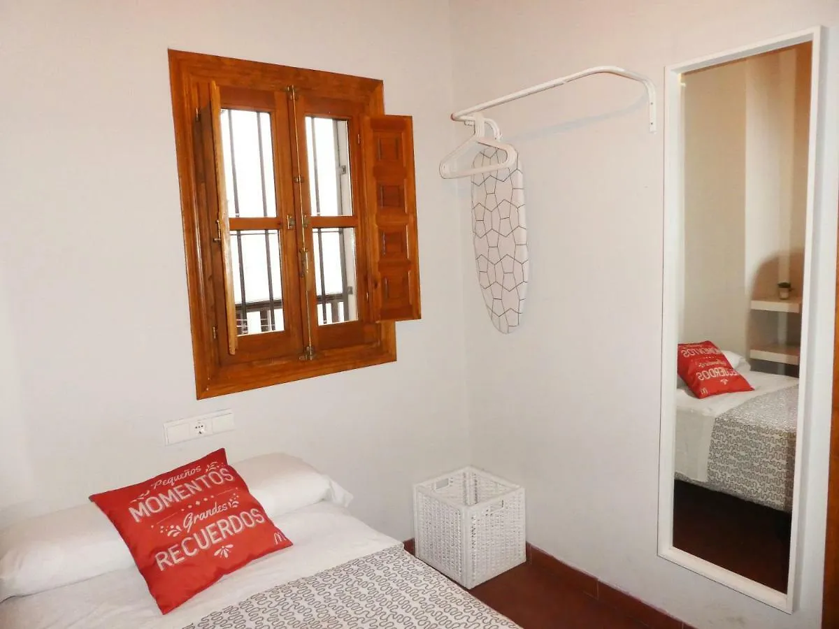 Apartamentos Nahira Suites 3000 Granada