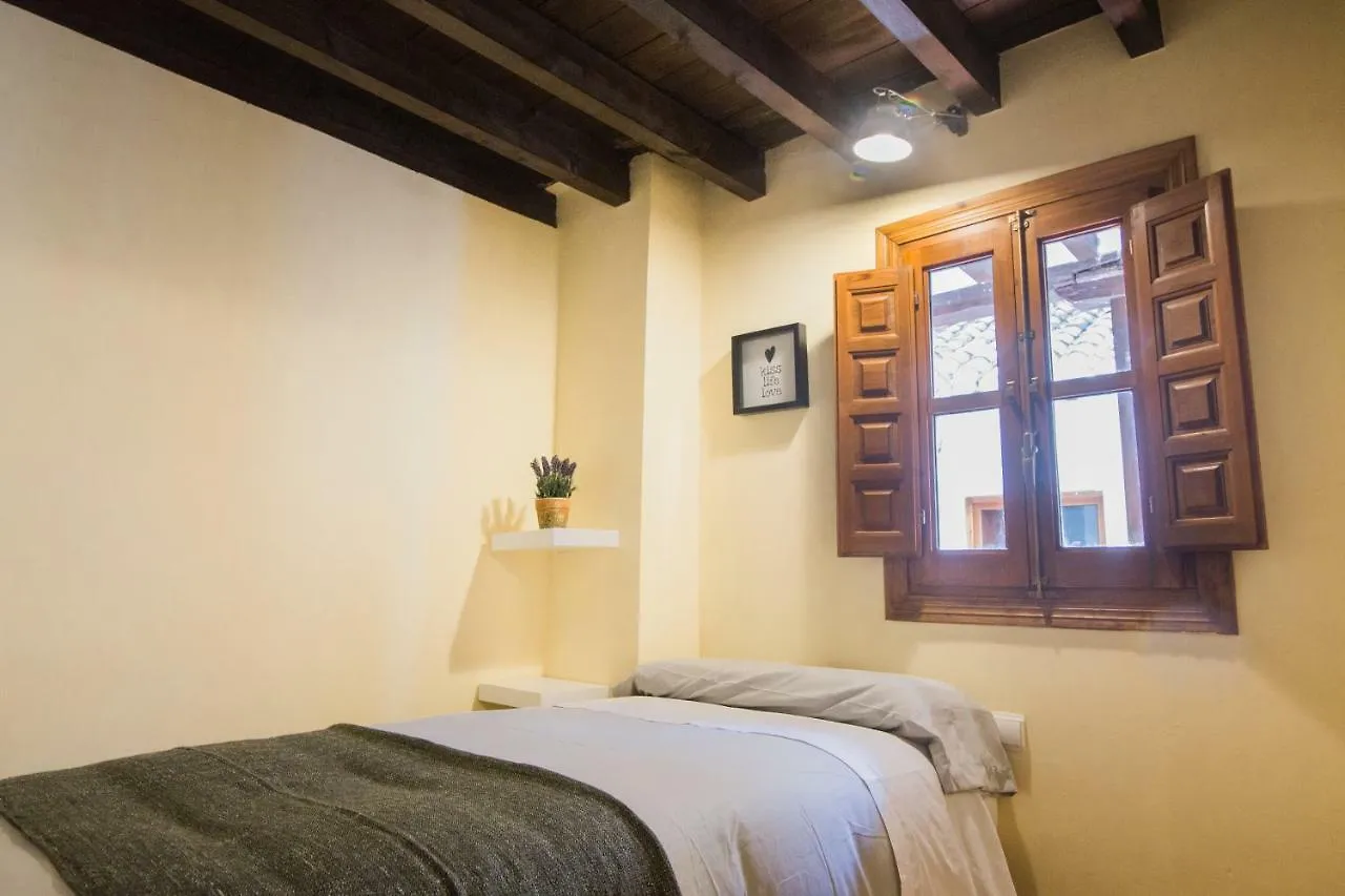 Apartamentos Nahira Suites 3000 Granada